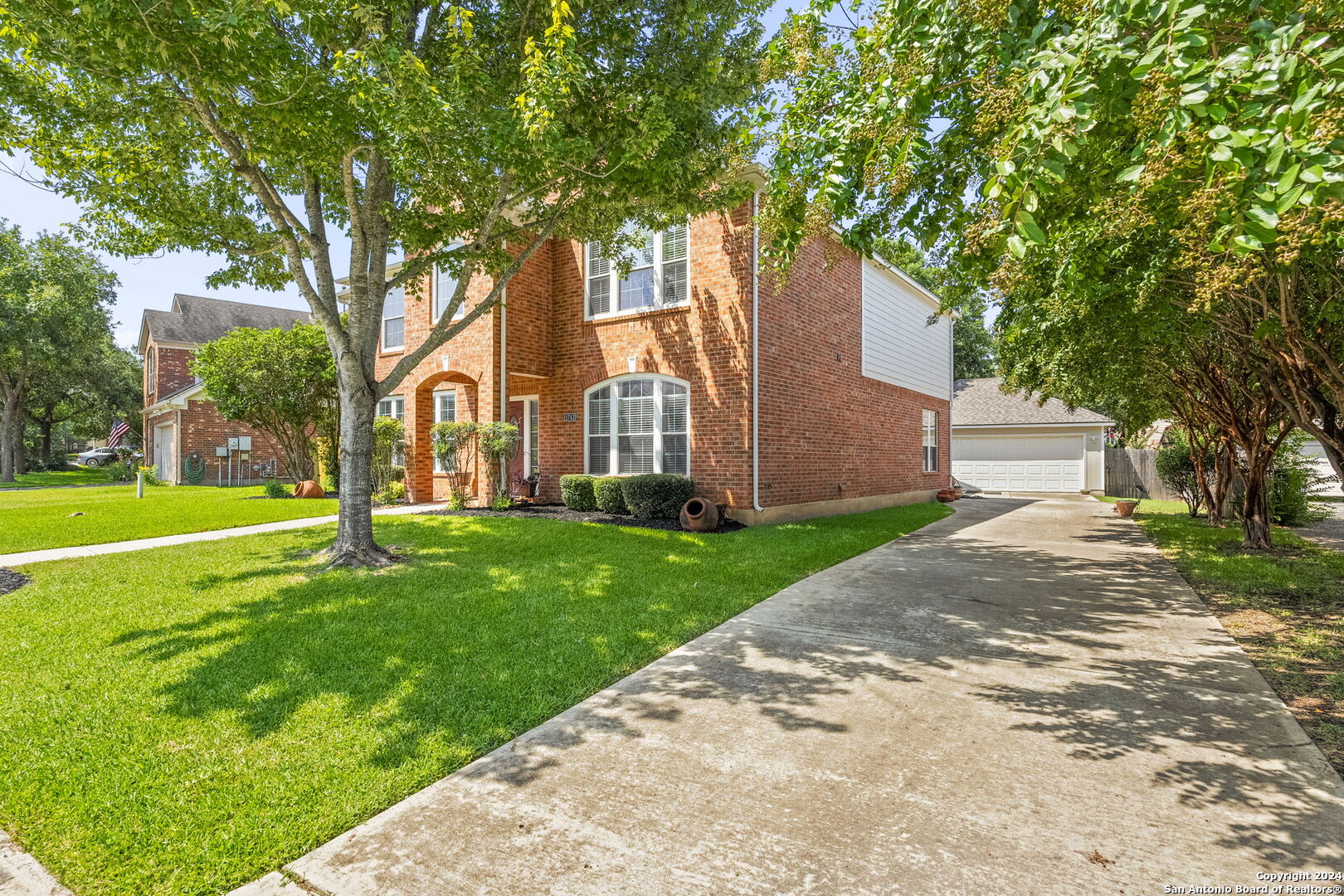 1743 Oak Sprawl