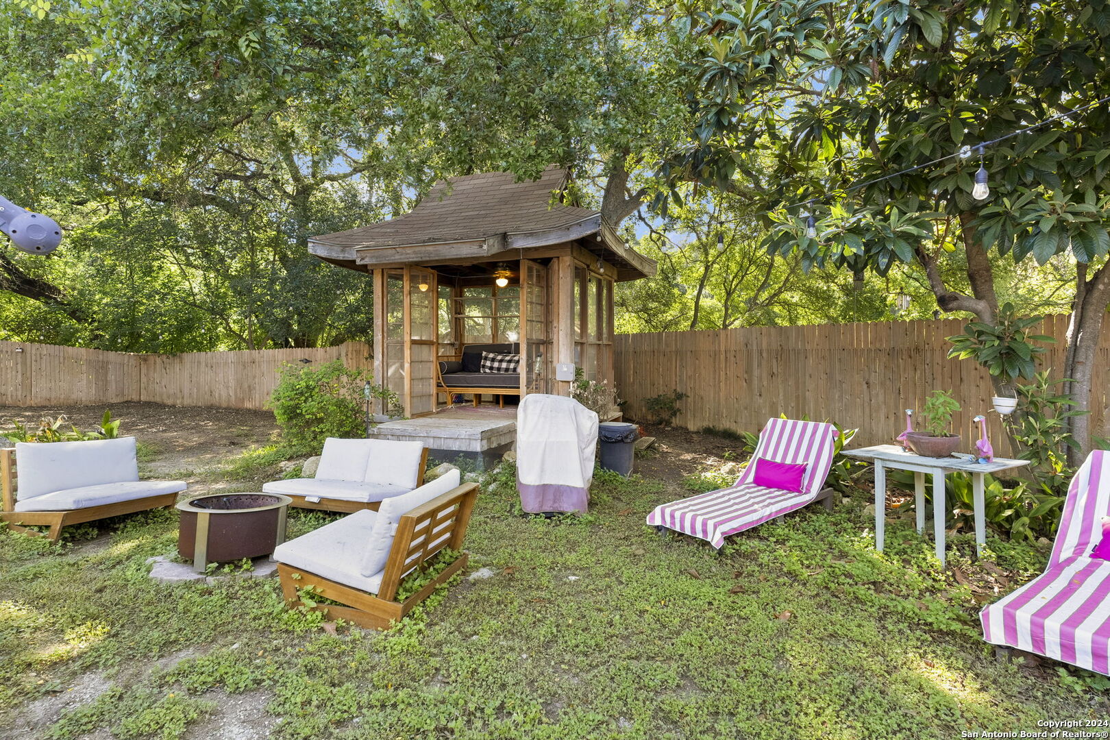 3762 HUNTERS CIR