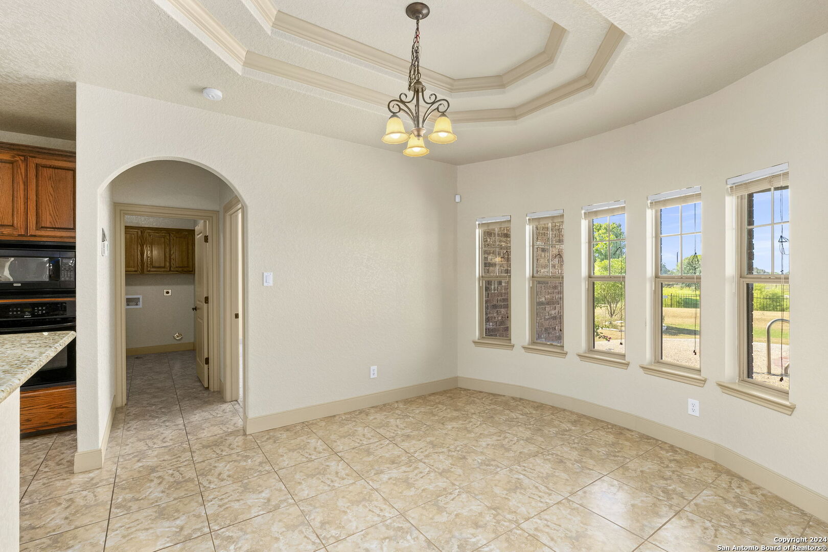 15914 Lake Shore Dr