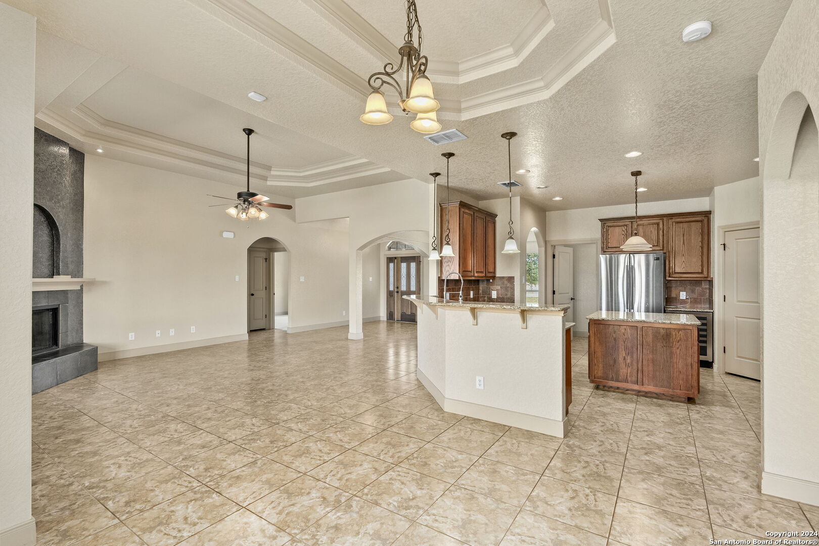15914 Lake Shore Dr