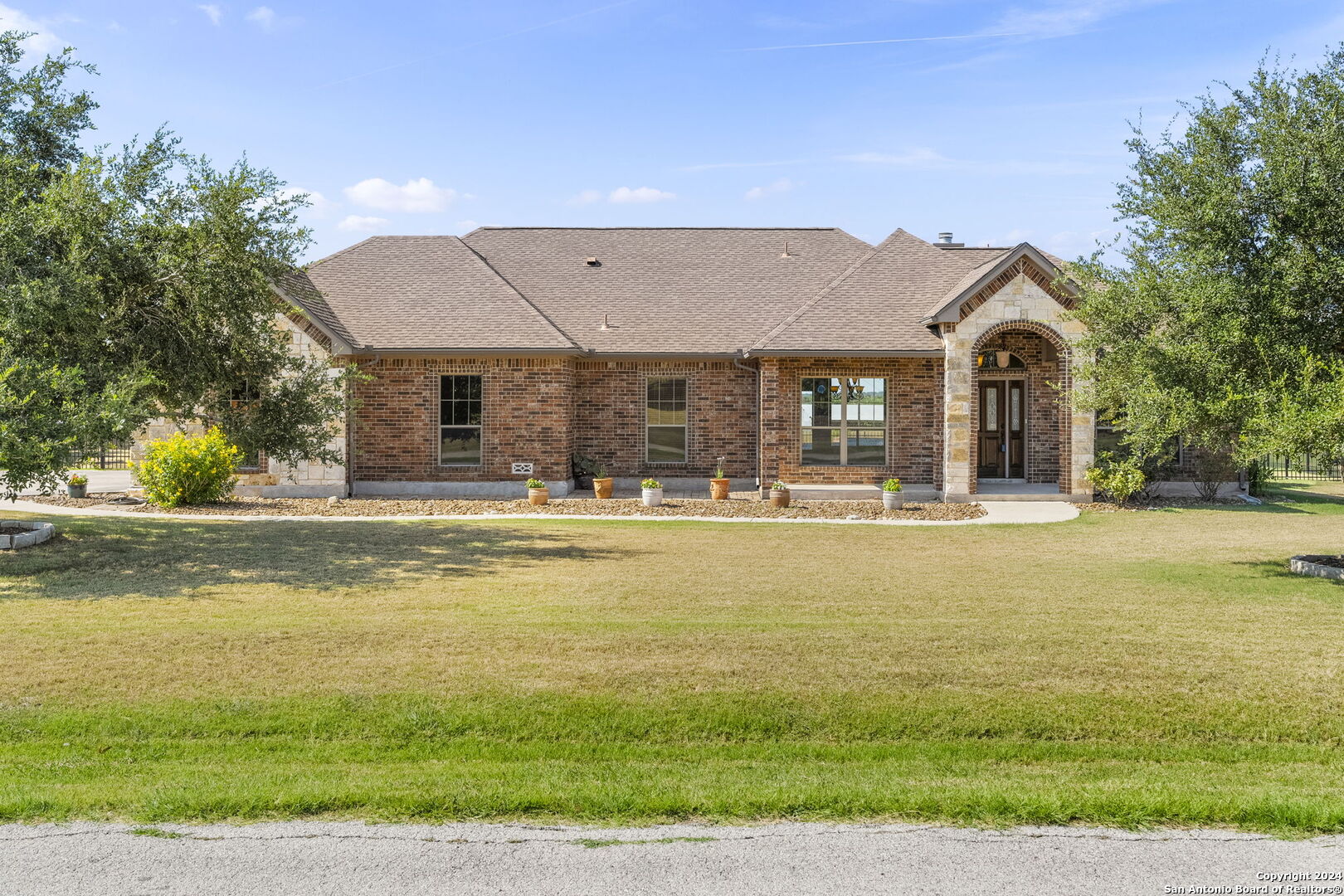 15914 Lake Shore Dr