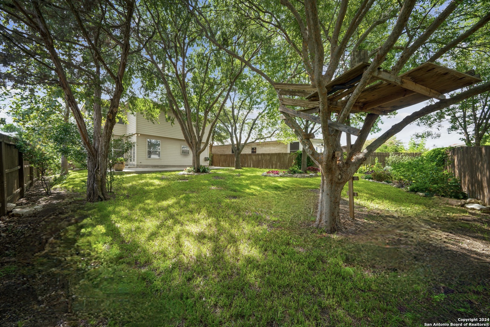 21406 ENCINO LOOKOUT