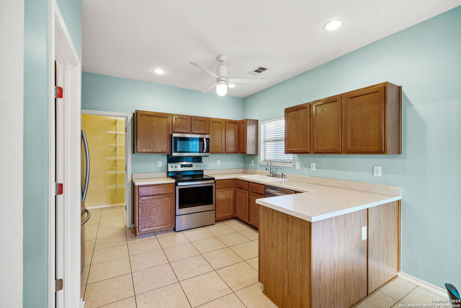21406 ENCINO LOOKOUT