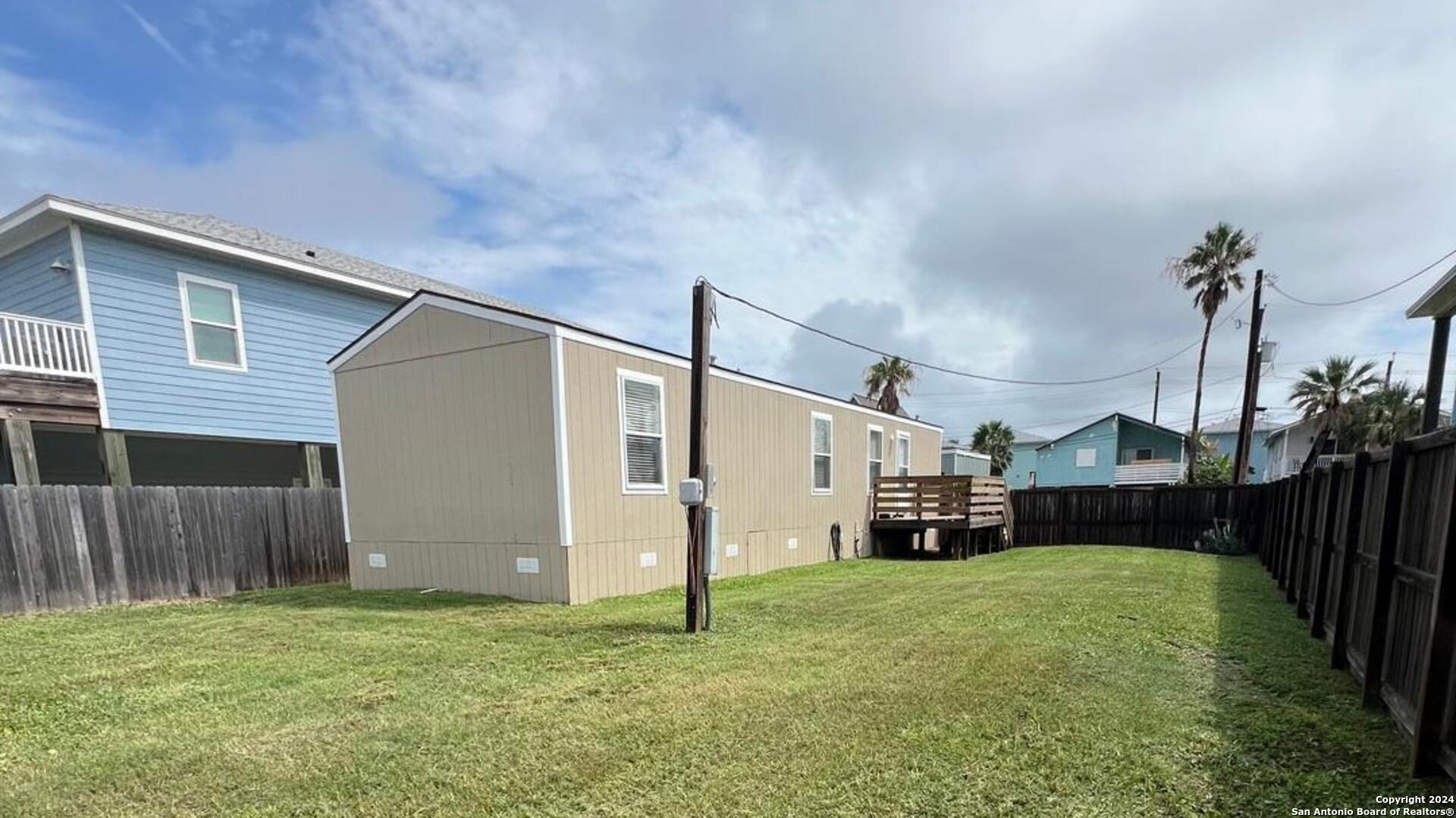 512 Sand Burr Lane