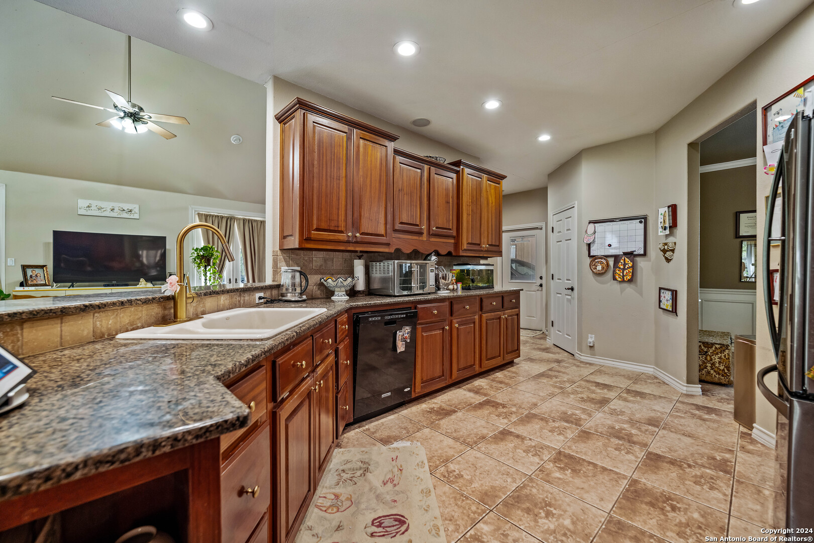 301 COUNTY ROAD 221