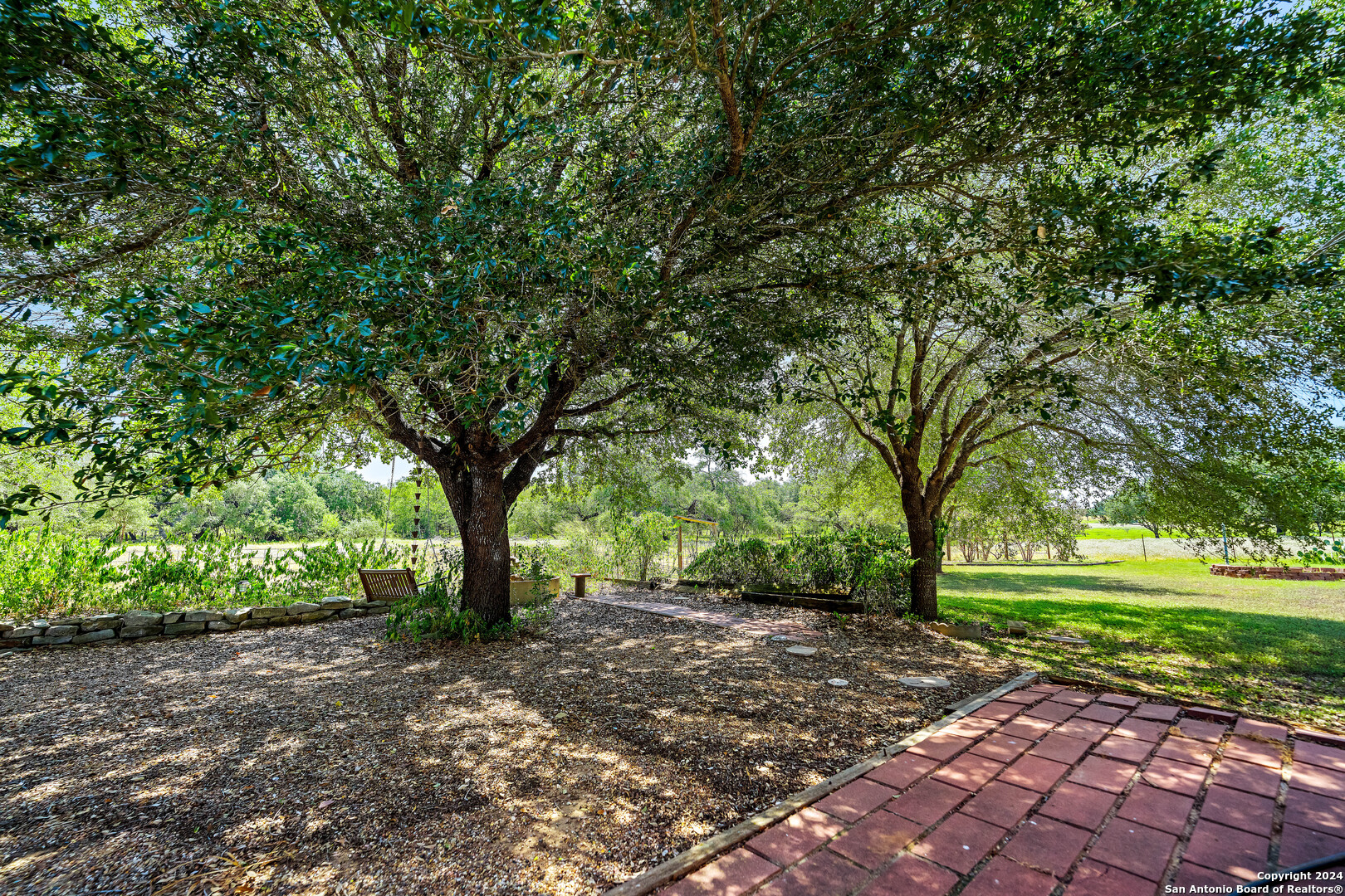 301 COUNTY ROAD 221