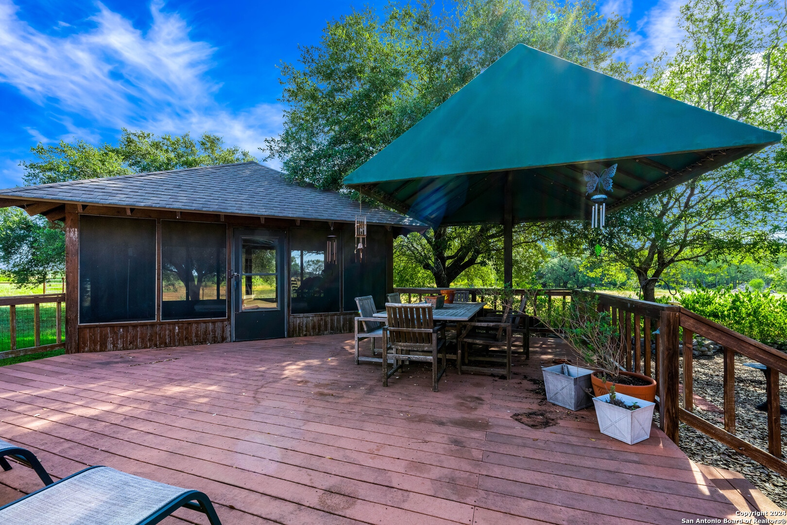 301 COUNTY ROAD 221