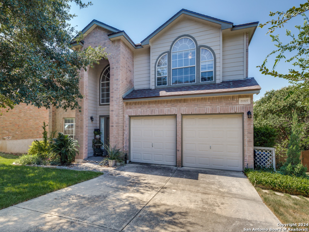 21027 LA PENA DR