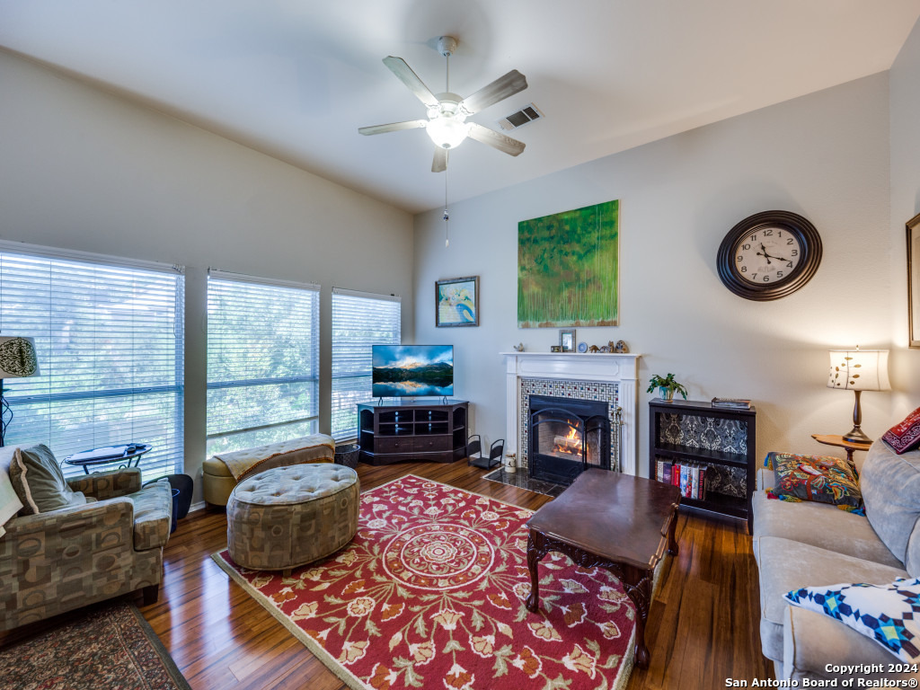 21027 LA PENA DR