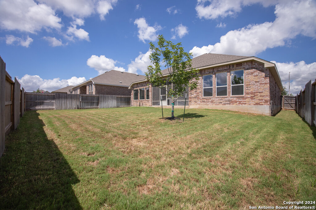2223 QUINCE AVE