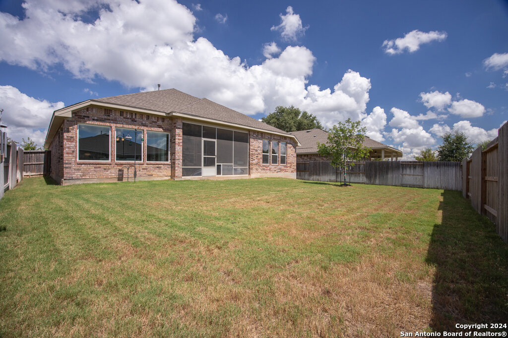 2223 QUINCE AVE