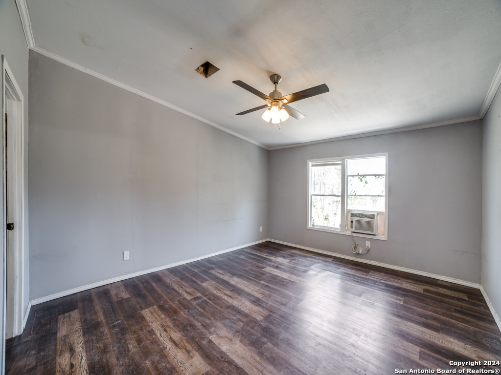 327 W G EDWARDS LN