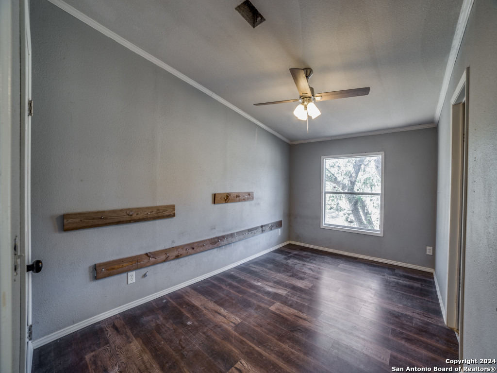327 W G EDWARDS LN