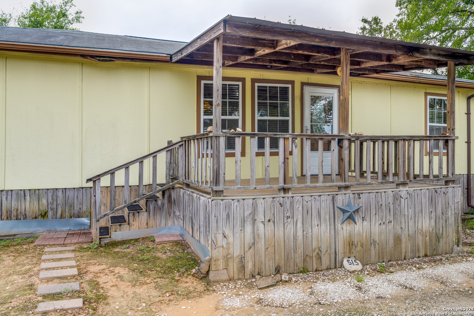 515 COUNTY ROAD 3821