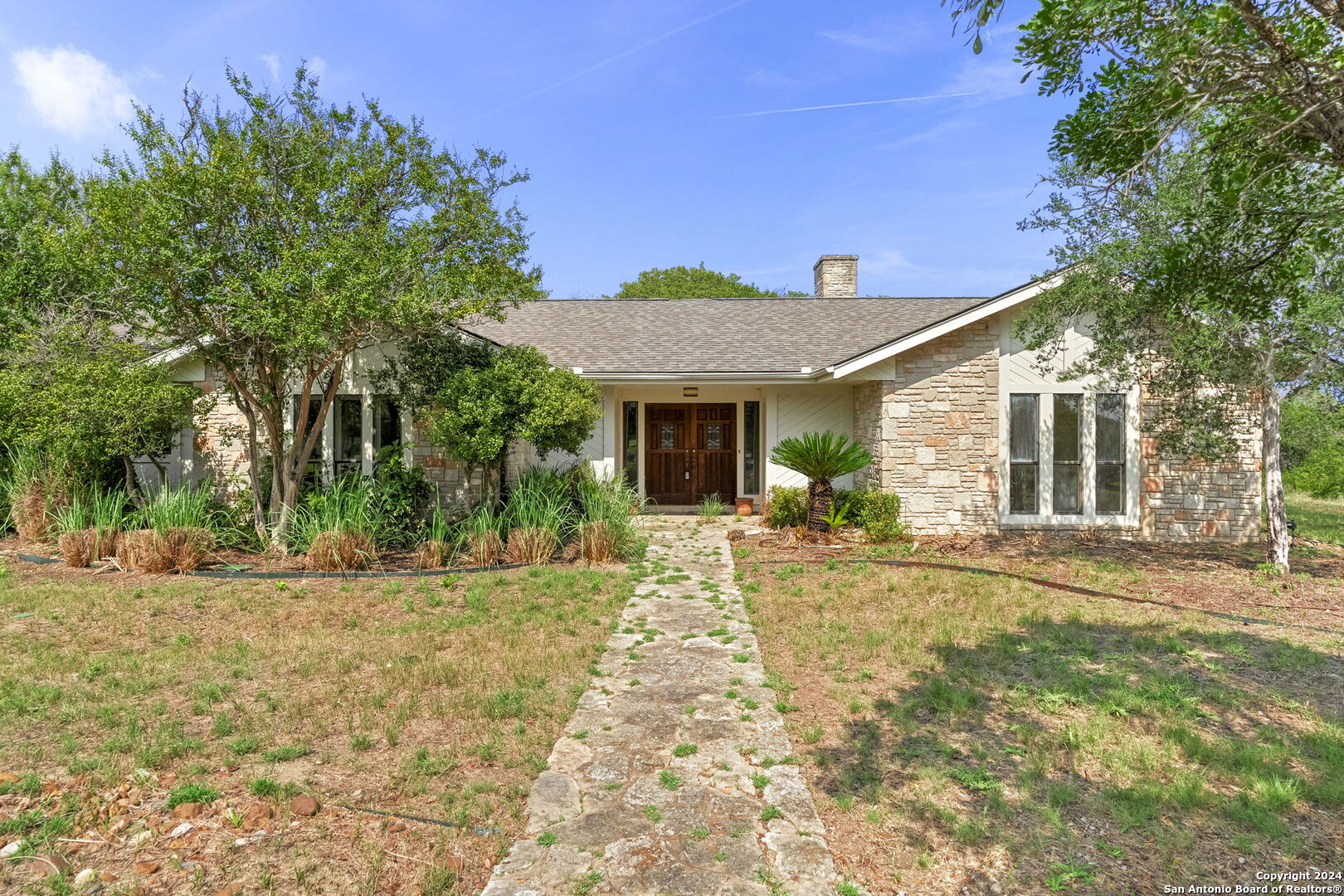 120 ROUNDUP DR