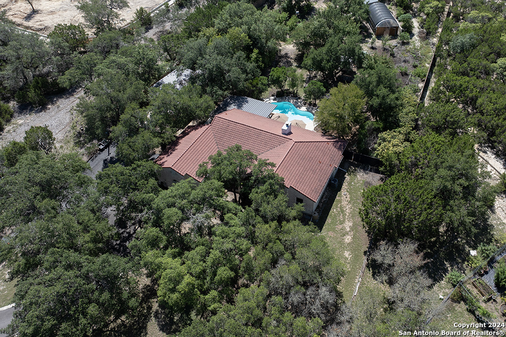 172 LAKE FRONT DR