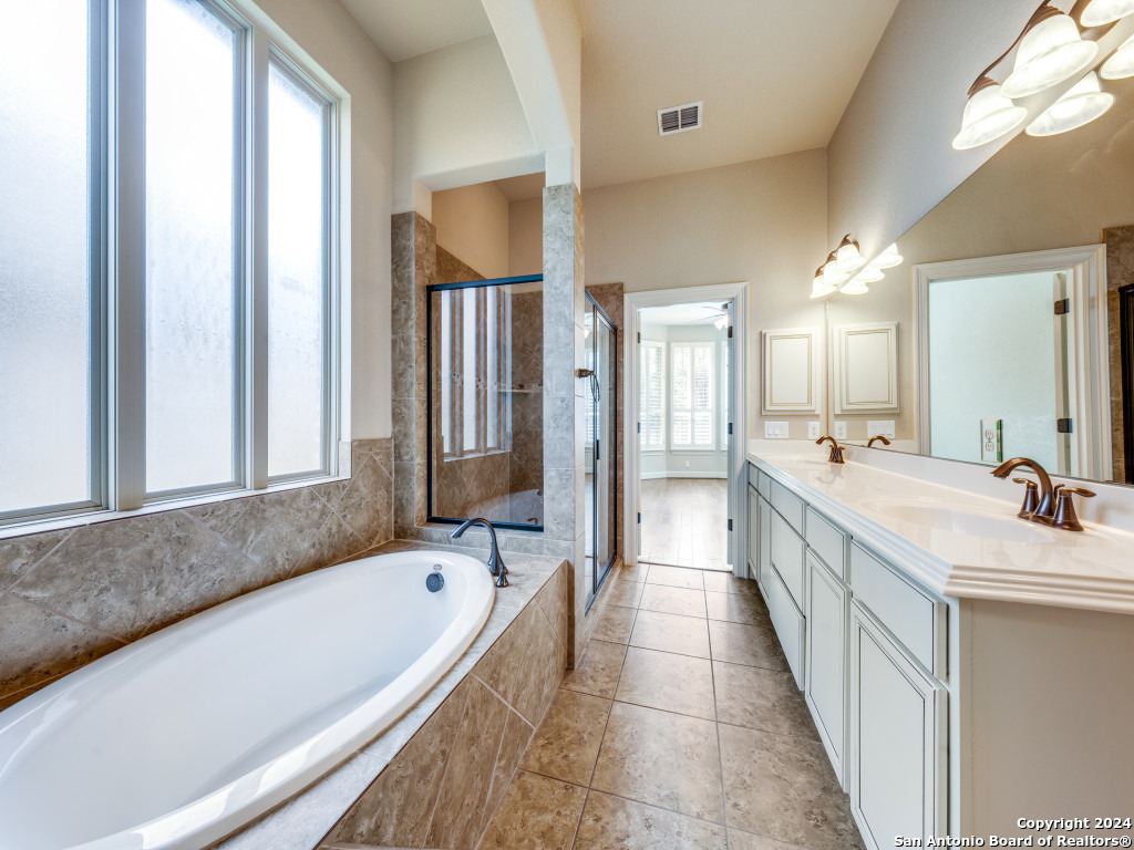 2523 TUSCAN OAKS