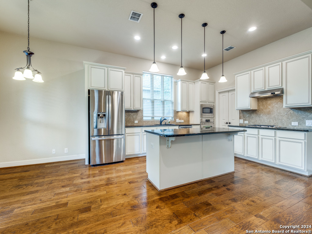 2523 TUSCAN OAKS