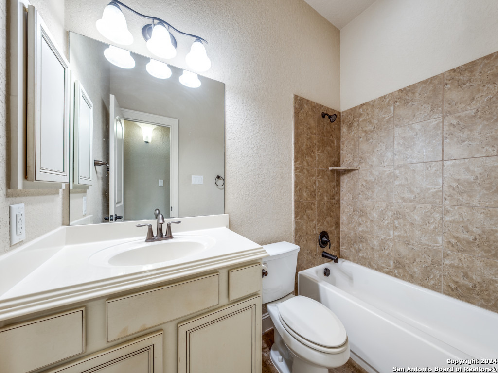 2523 TUSCAN OAKS