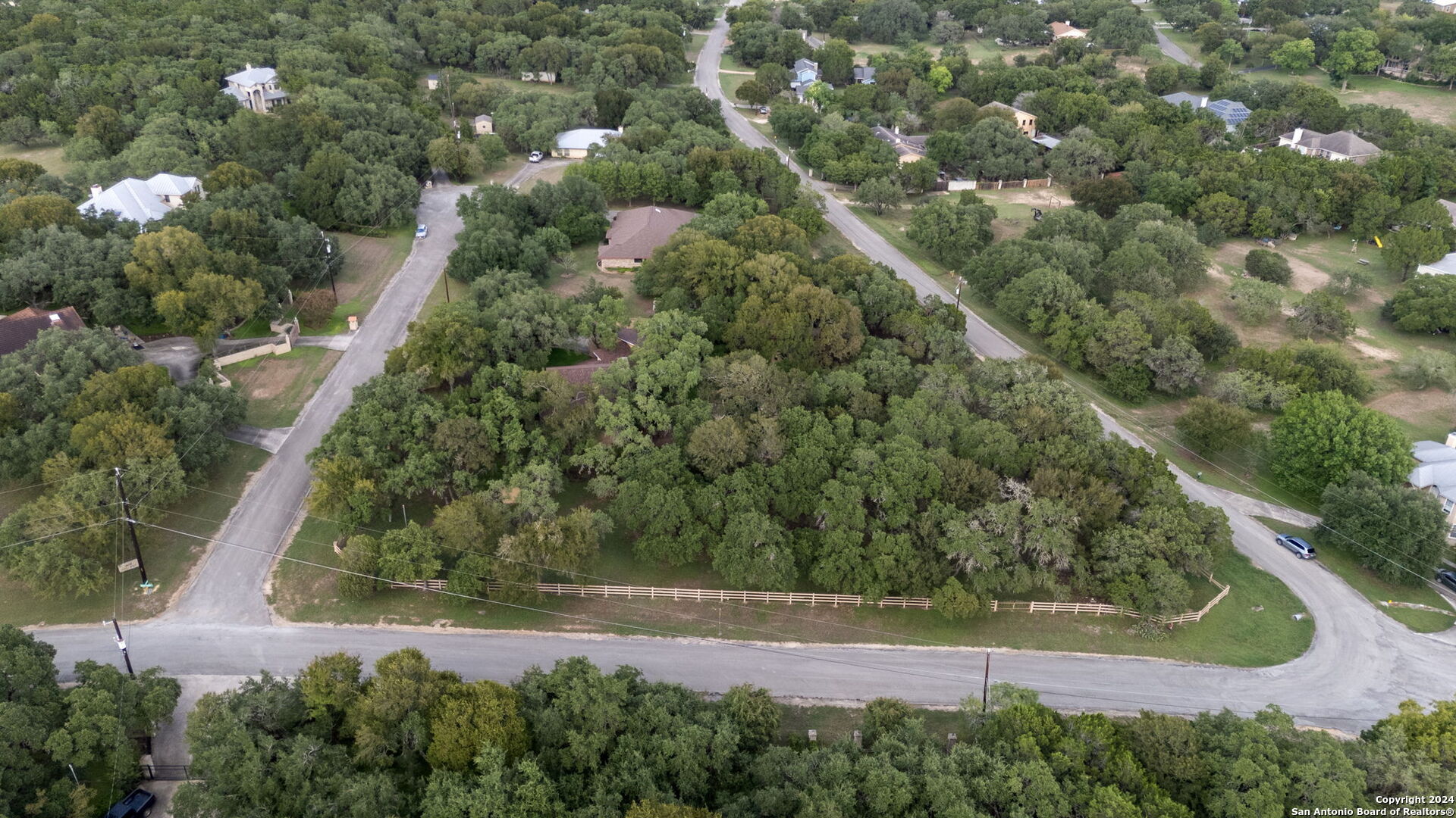 8136 RIDGE NORTH DR