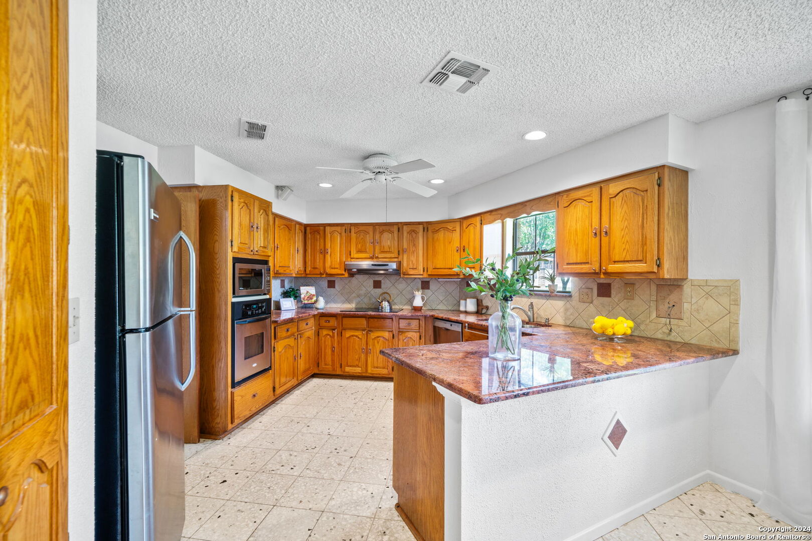 8136 RIDGE NORTH DR