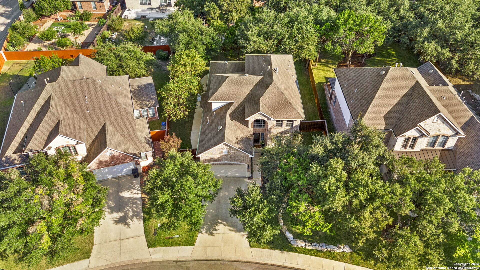 18730 MILLHOLLOW