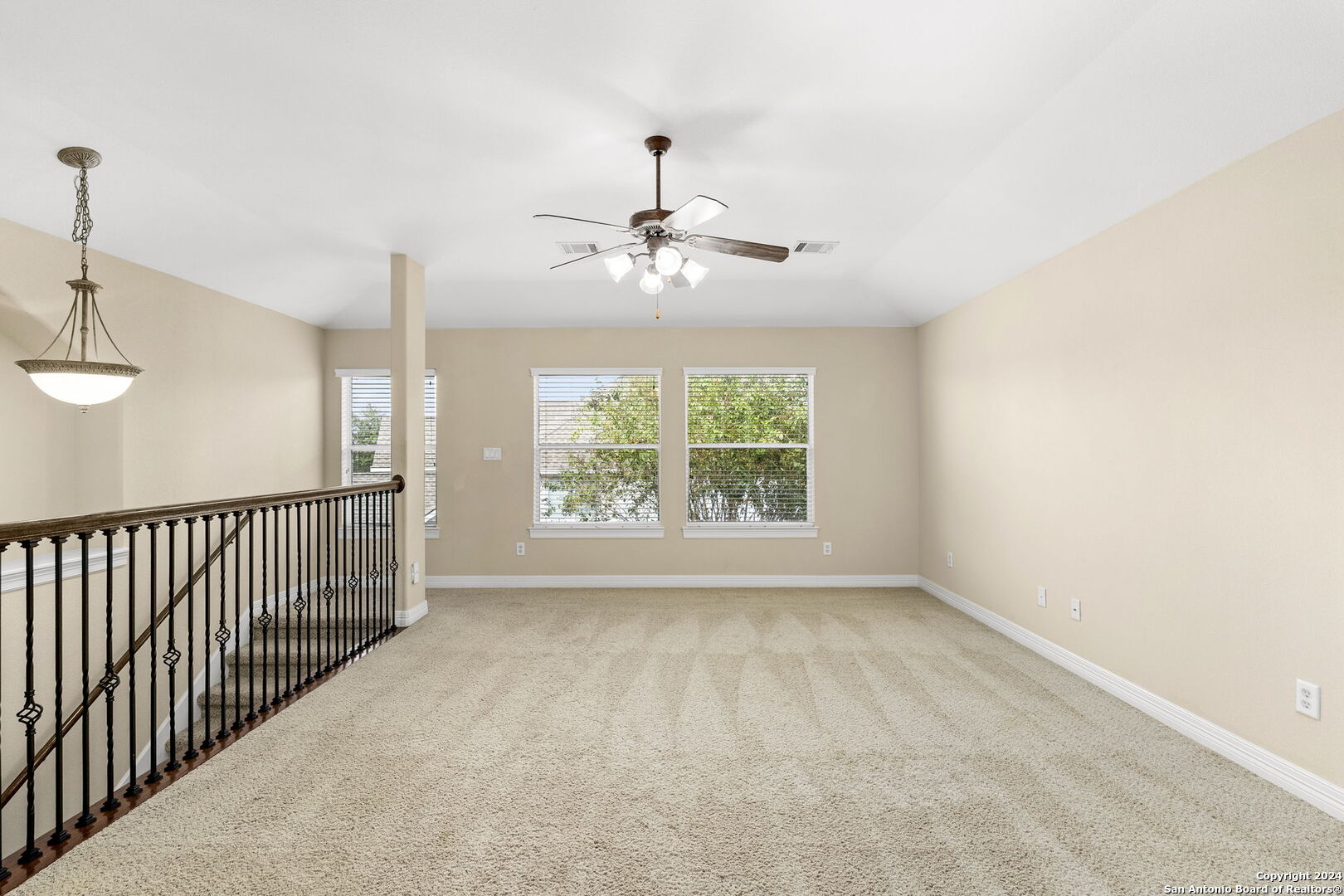 18730 MILLHOLLOW