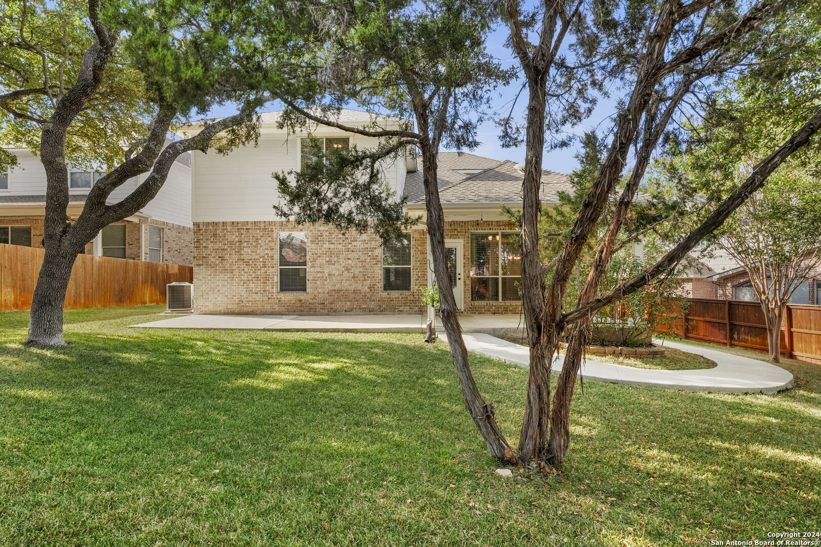 18730 MILLHOLLOW