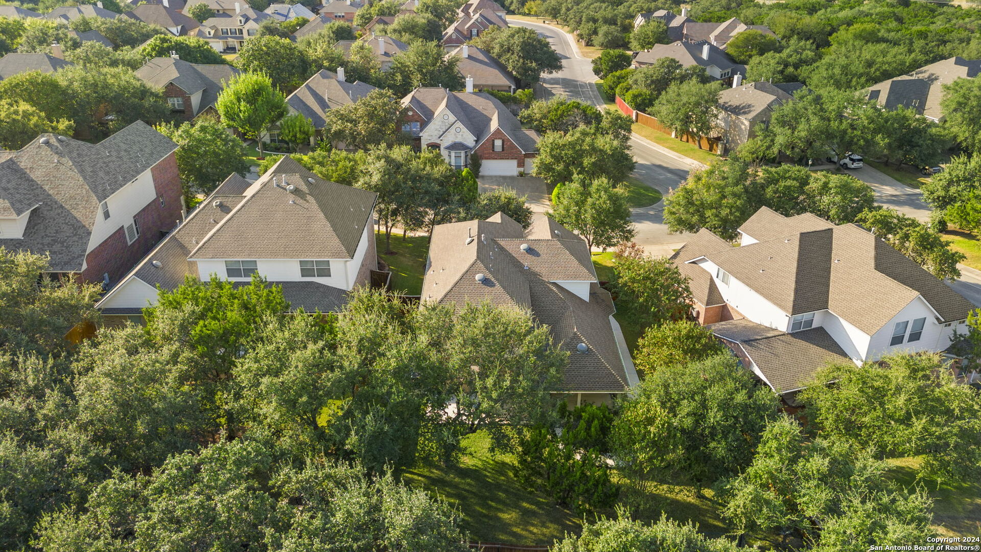 18730 MILLHOLLOW