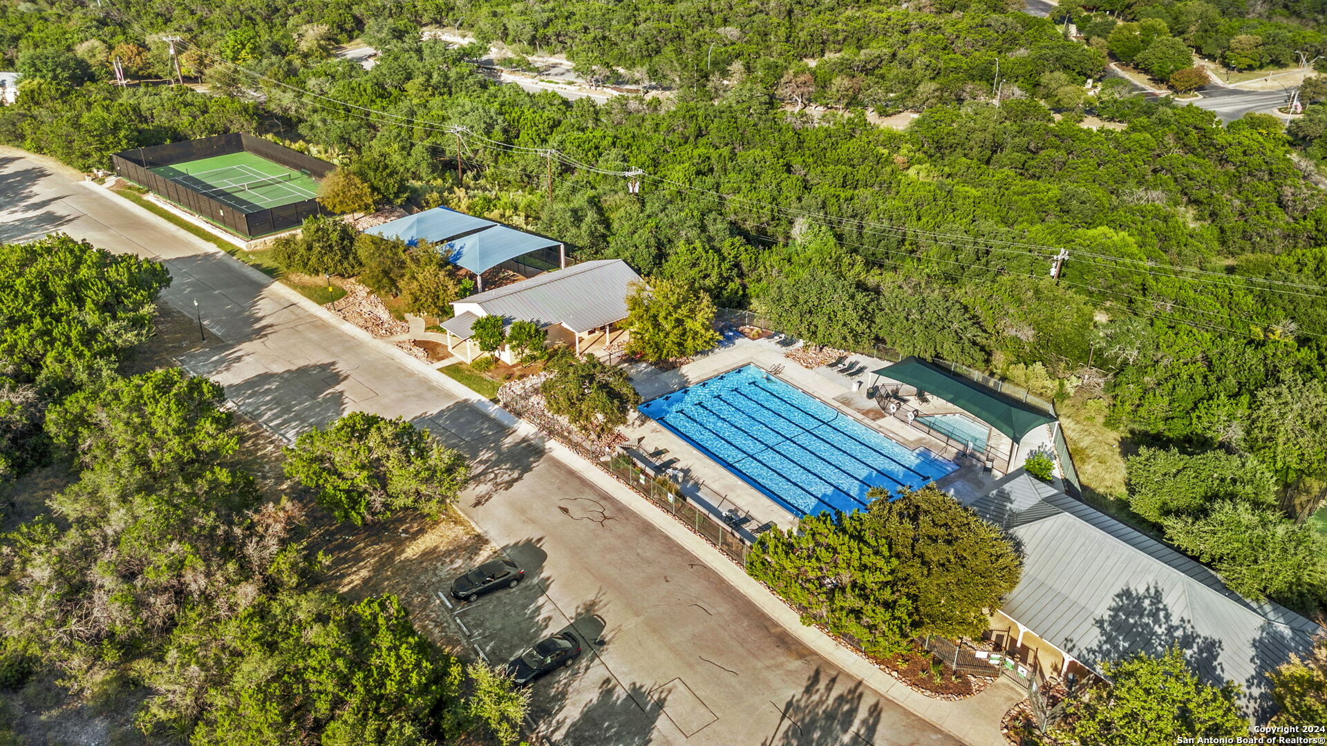18730 MILLHOLLOW