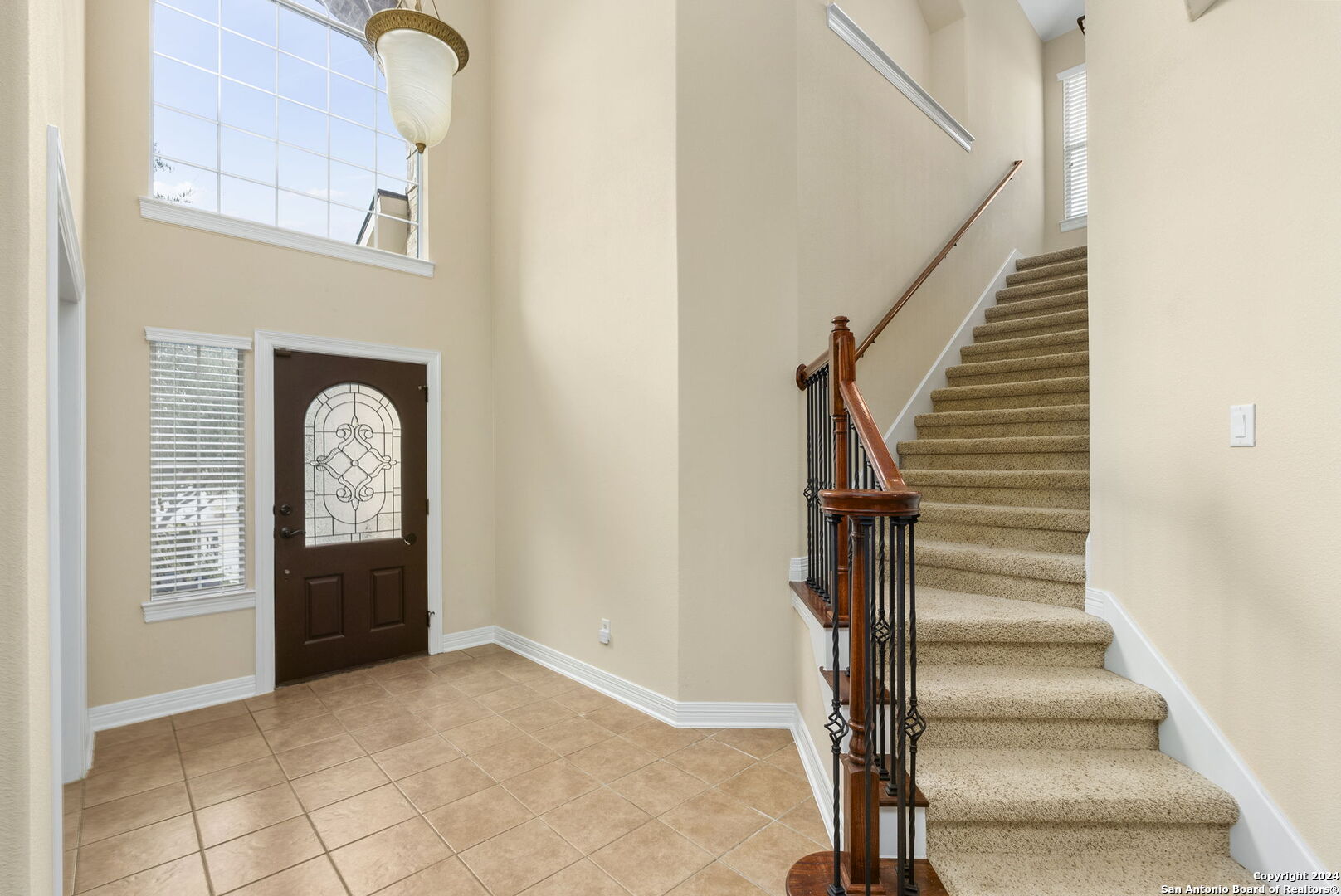 18730 MILLHOLLOW