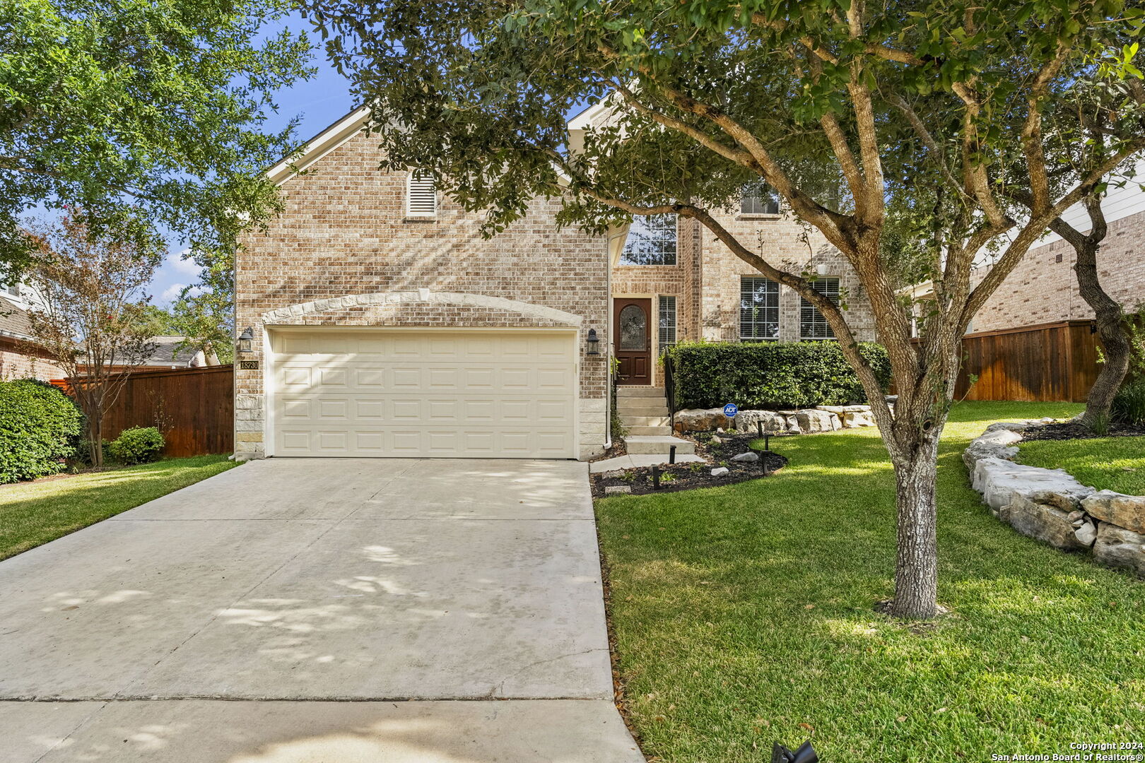 18730 MILLHOLLOW