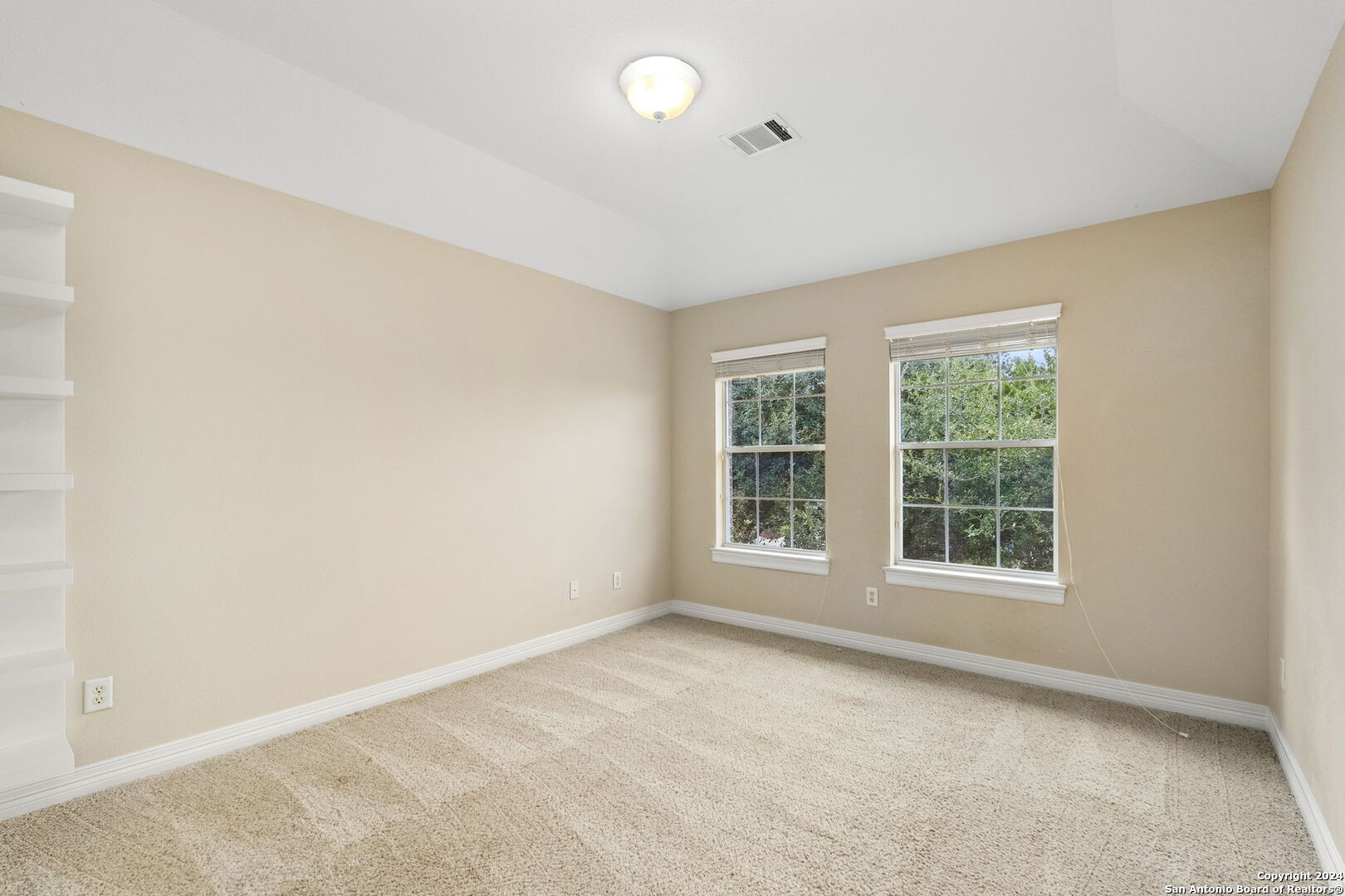 18730 MILLHOLLOW