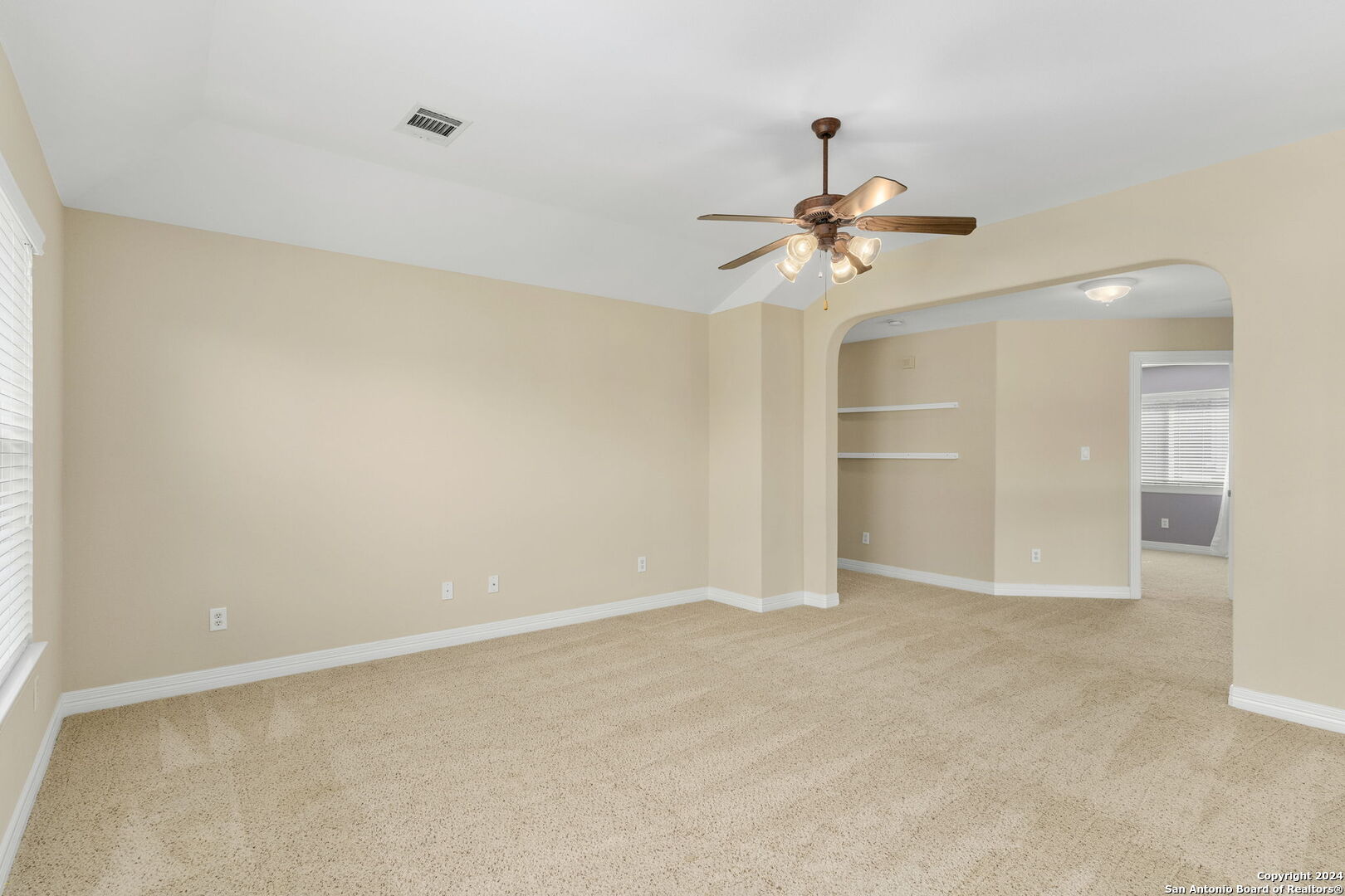 18730 MILLHOLLOW