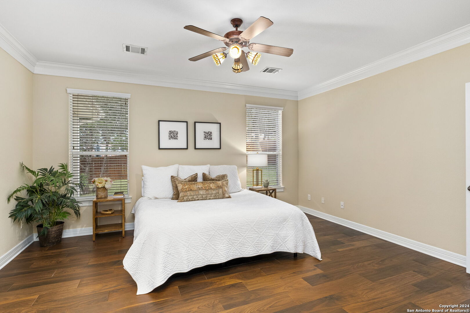 18730 MILLHOLLOW