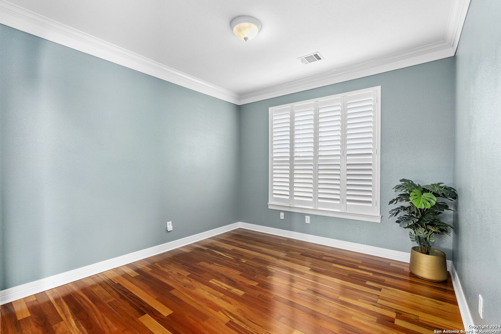 18730 MILLHOLLOW