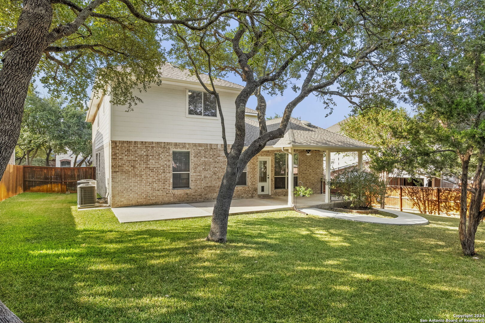 18730 MILLHOLLOW