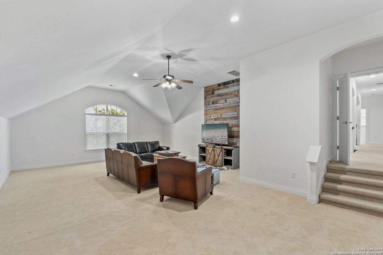 526 CANYON RISE