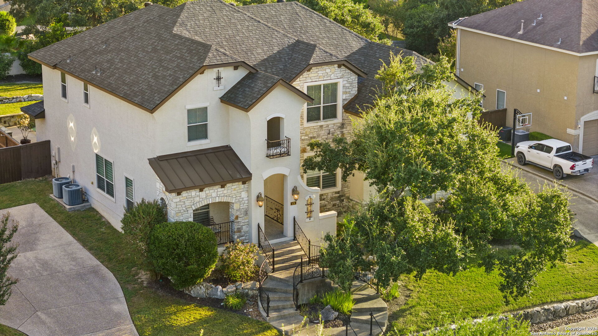 526 CANYON RISE