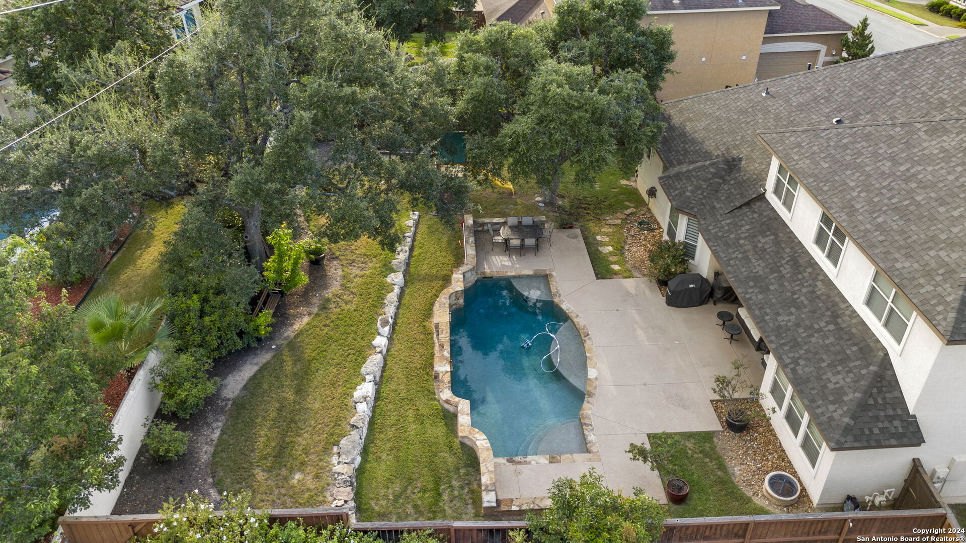 526 CANYON RISE