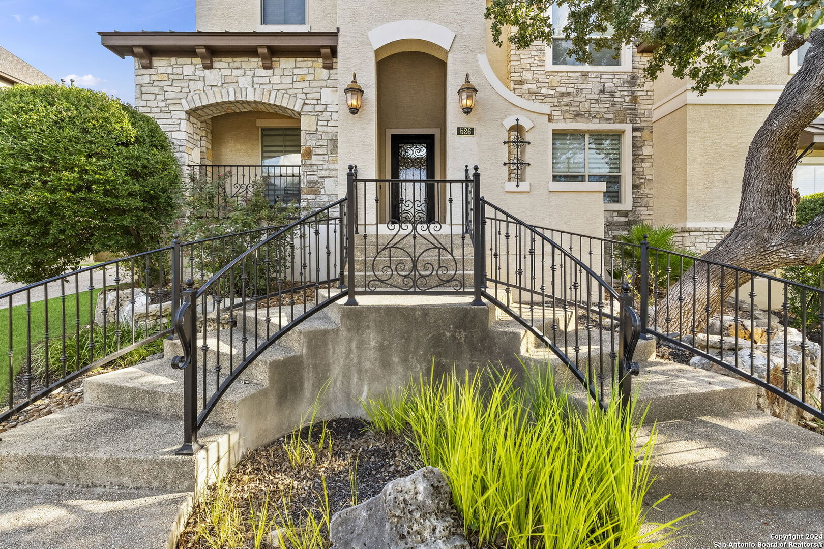 526 CANYON RISE