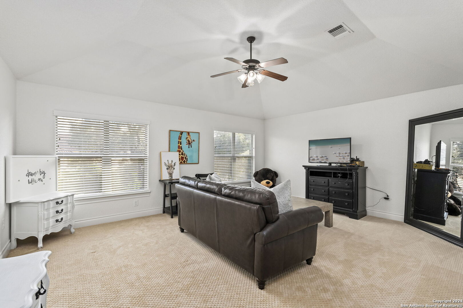 526 CANYON RISE