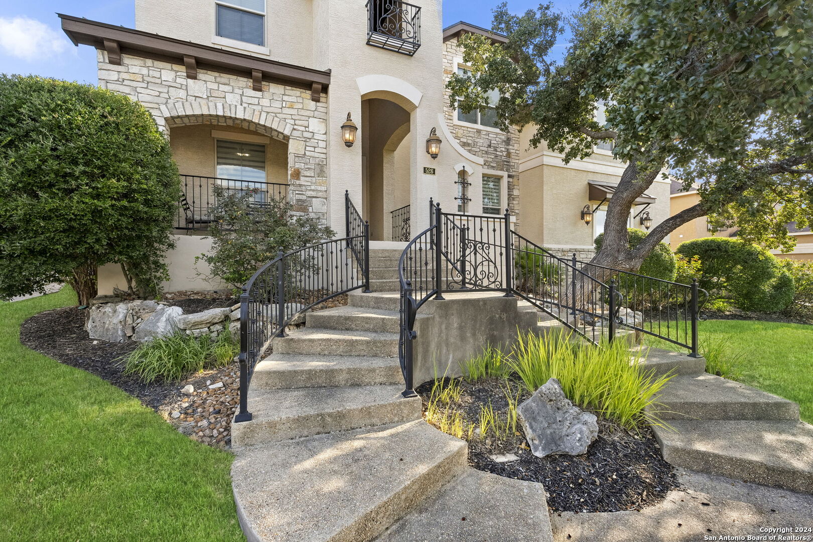 526 CANYON RISE