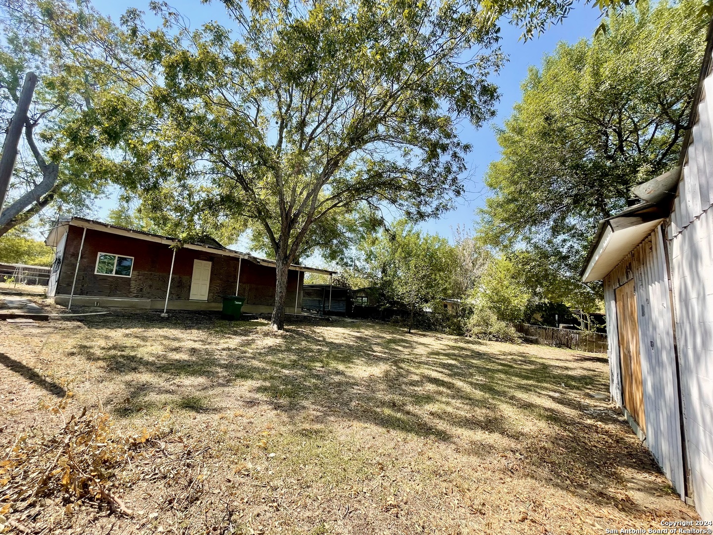 5227 FARR DR