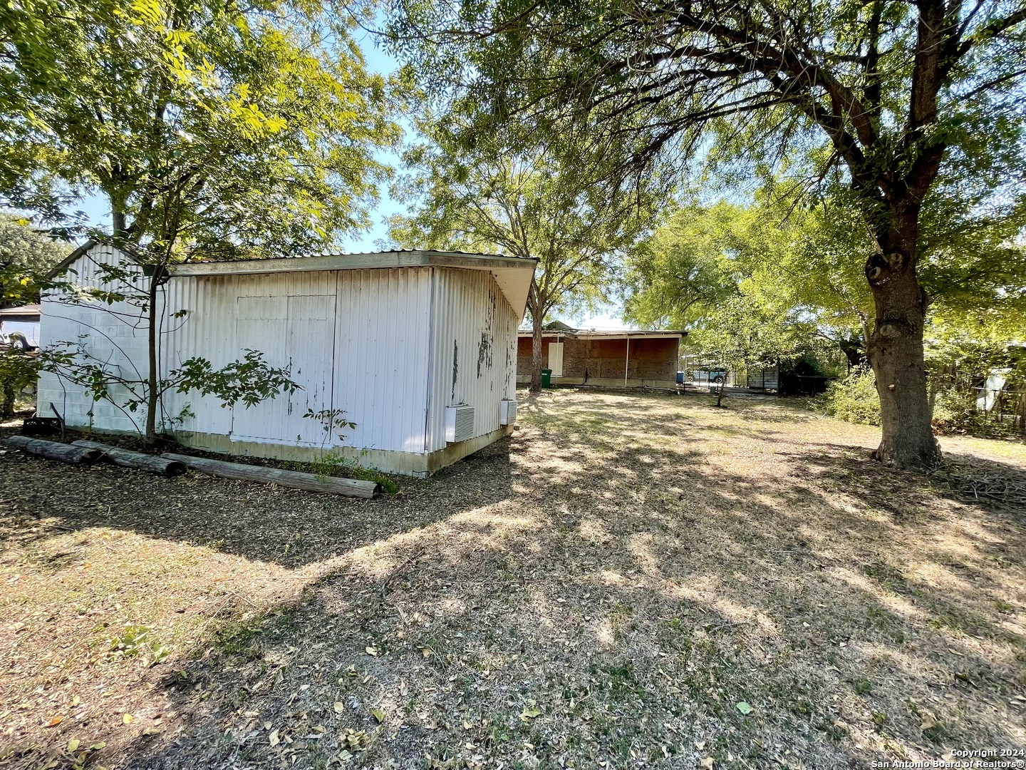 5227 FARR DR
