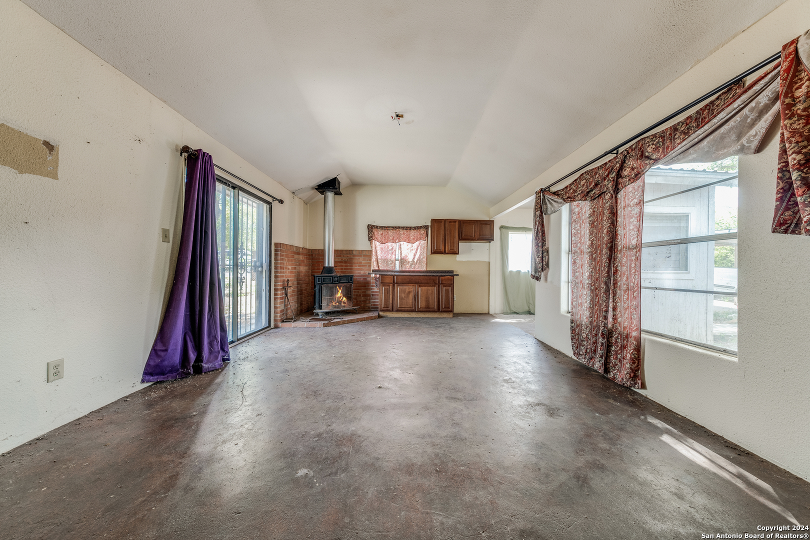5227 FARR DR