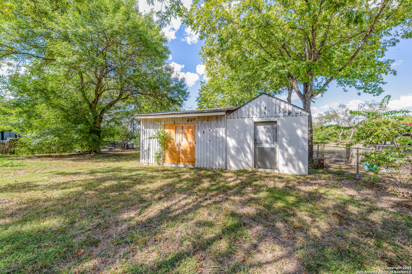5227 FARR DR