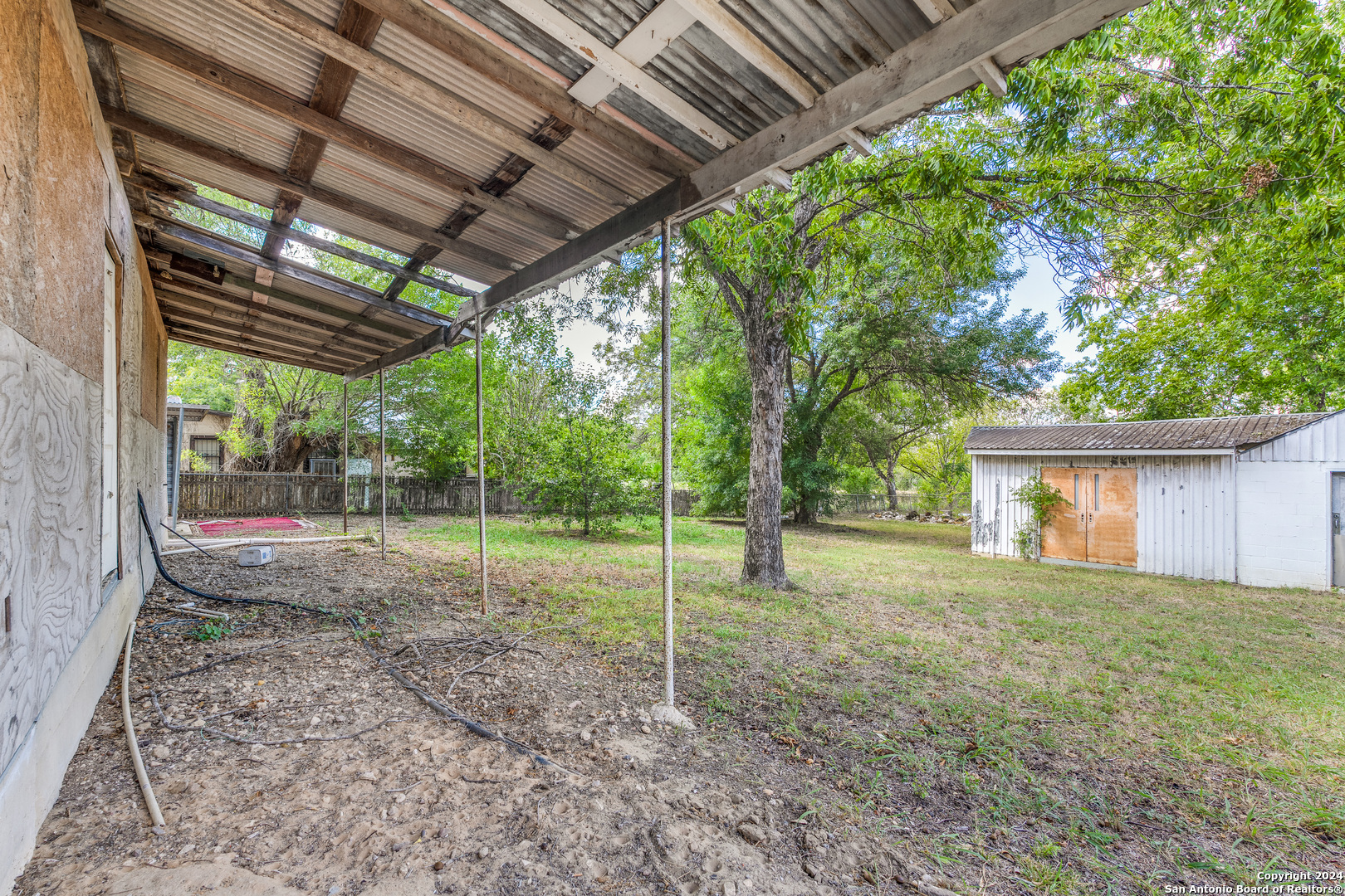 5227 FARR DR