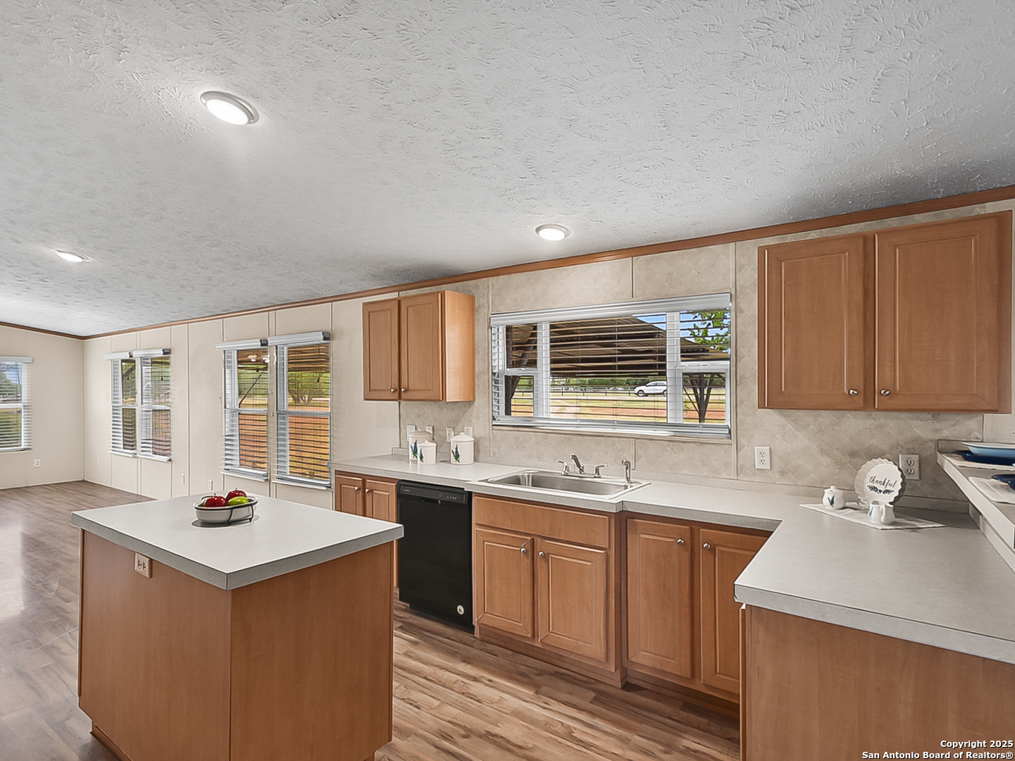 220 NORTHFIELD DR