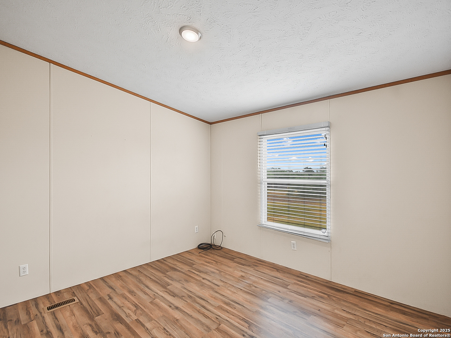 220 NORTHFIELD DR